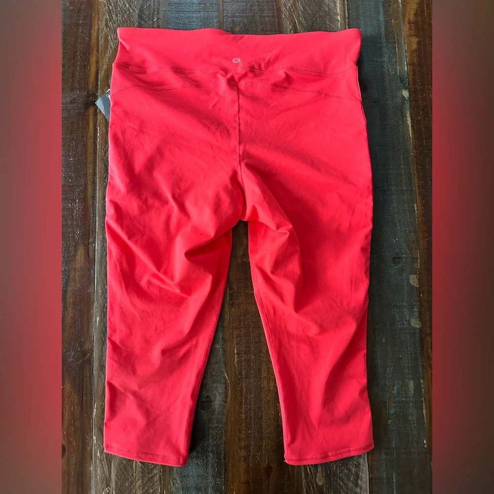 NWT Gap GapFit Women's XL Pink Logo Cropped Capri Leggings | SKU 0522